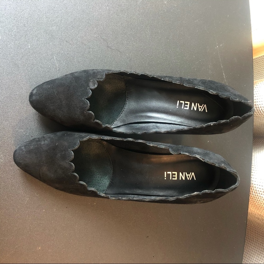 Vaneli Scalloped Heels